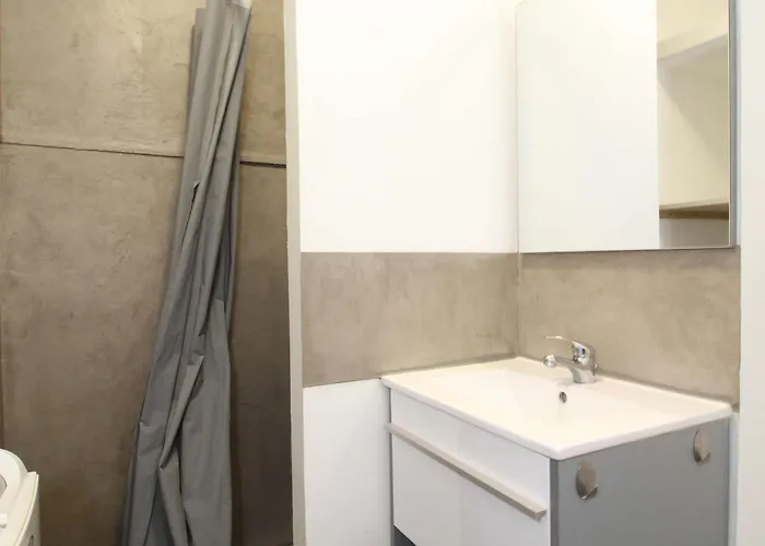Beau T2 Renove Avec Balcons, Climatisation Et Proche Des Thermes - - Fr-1-553-115 Lägenhet Balaruc-les-Bains