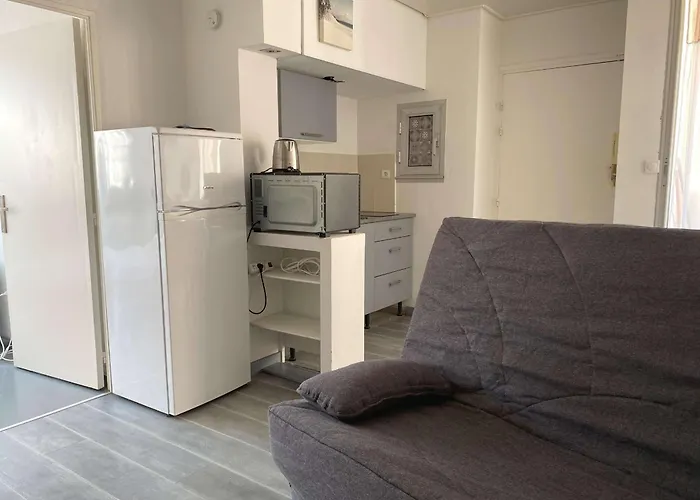 Lägenhet Beau T2 Renove Avec Balcons, Climatisation Et Proche Des Thermes - - Fr-1-553-115 *